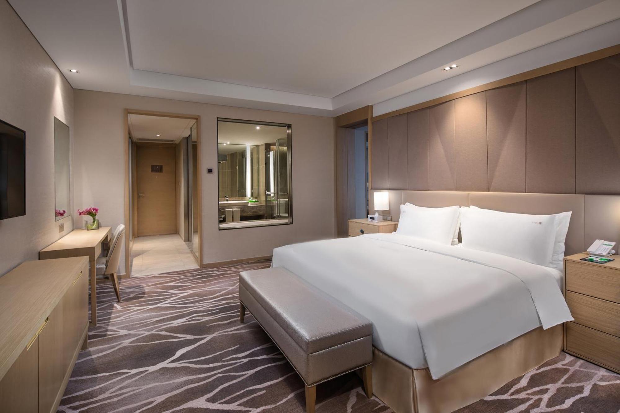 Holiday Inn Wuxi Taihu New City By Ihg Екстер'єр фото